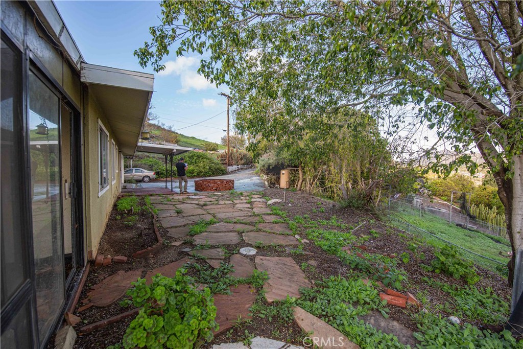 760 Rainbow Hills Road