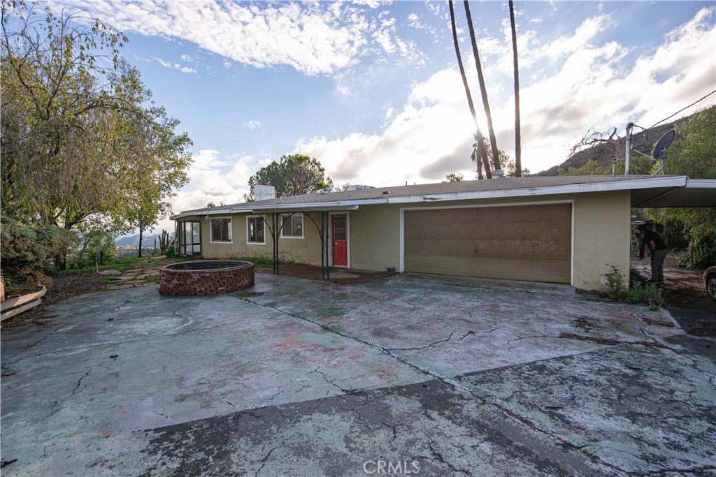 760 Rainbow Hills Road