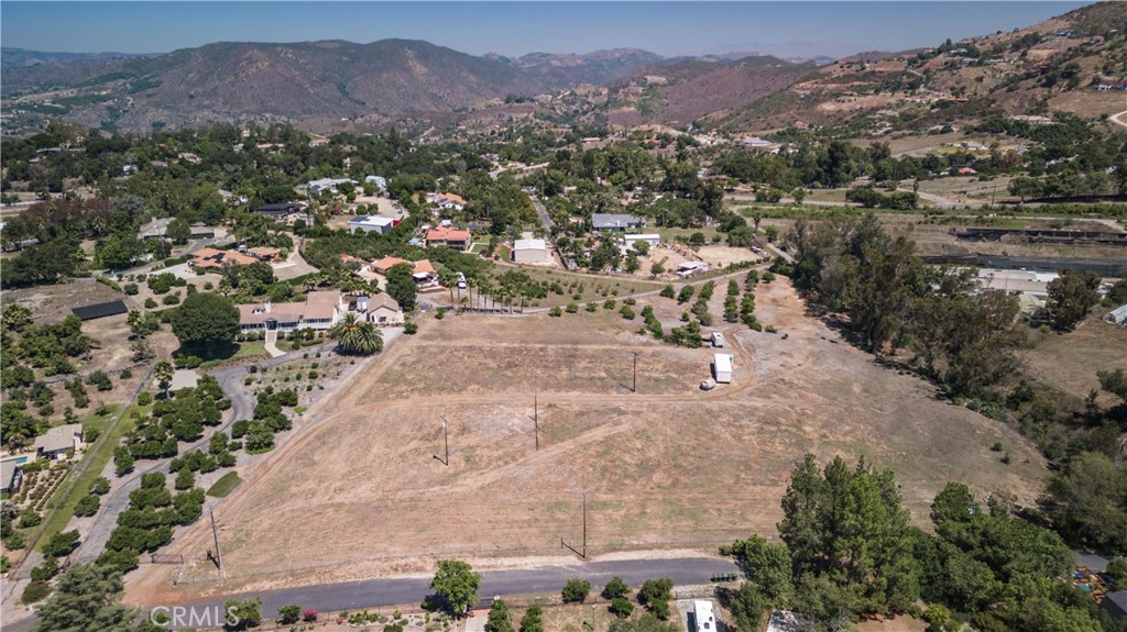 1011 El Paisano Drive