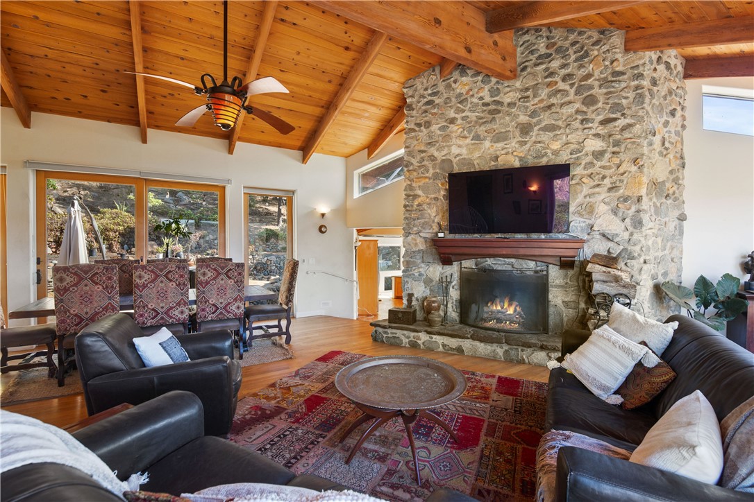 29225 Pamoosa Lane