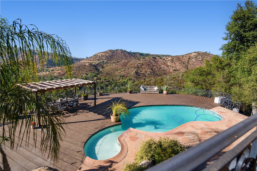 29225 Pamoosa Lane