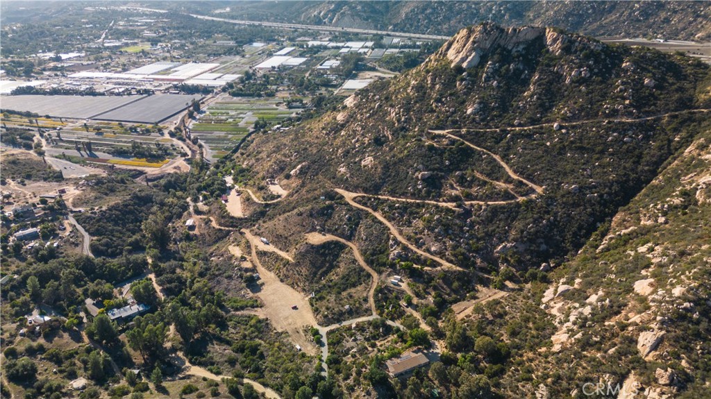 5589 Rainbow Creek Road