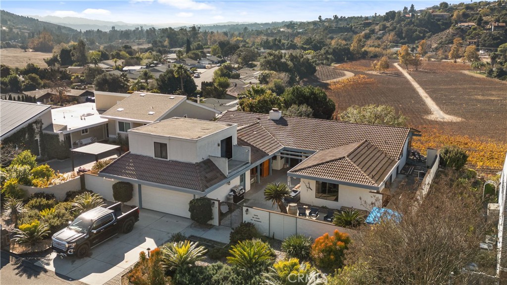 3037 Lakemont Drive