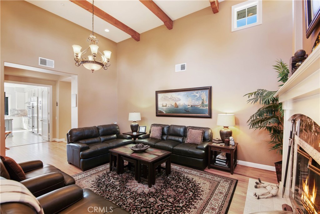 3988 Keri Way