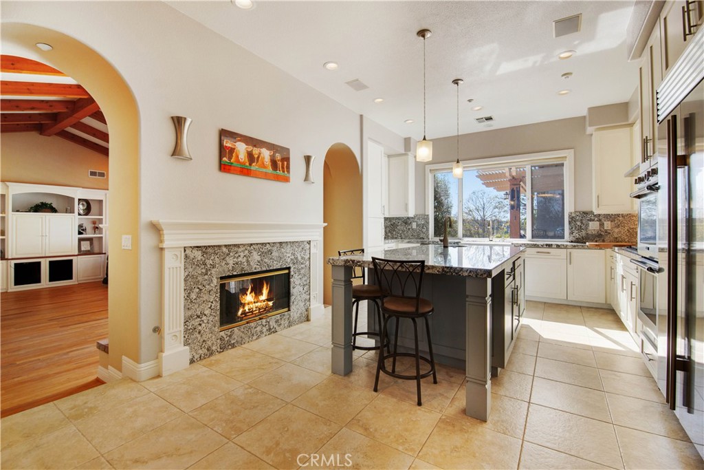 3988 Keri Way