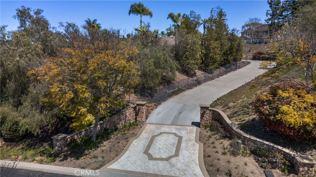 3988 Keri Way