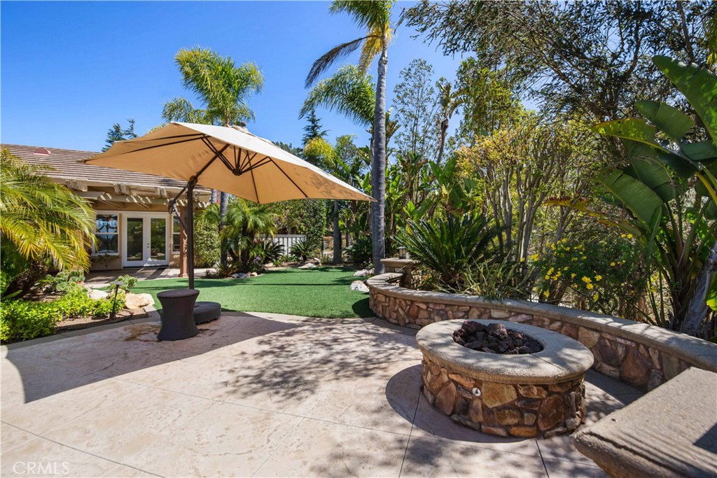 3988 Keri Way