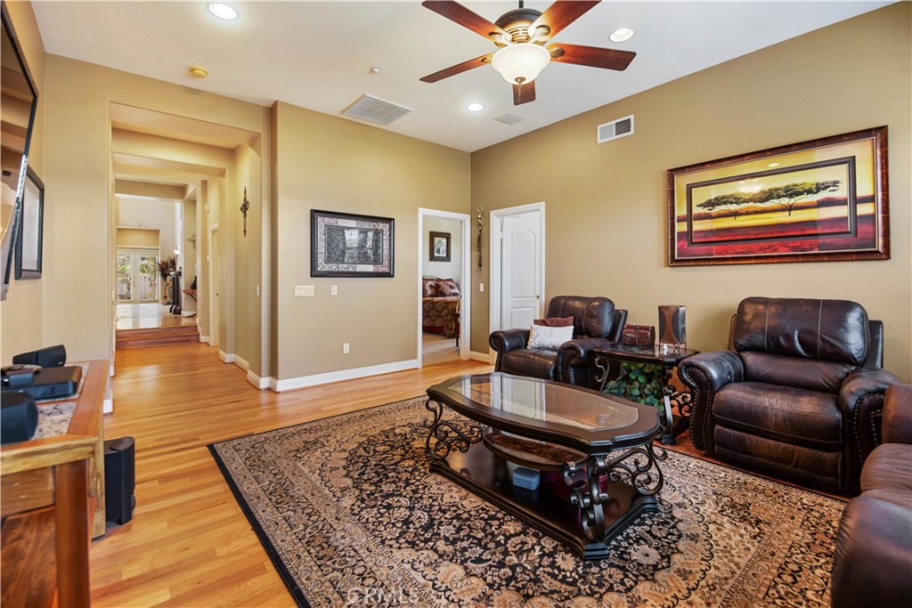 3988 Keri Way