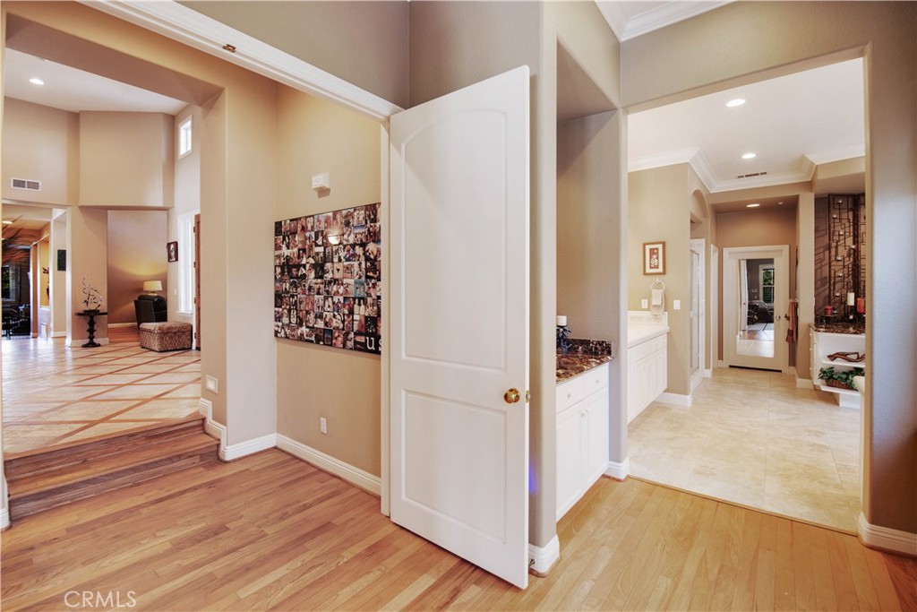 3988 Keri Way