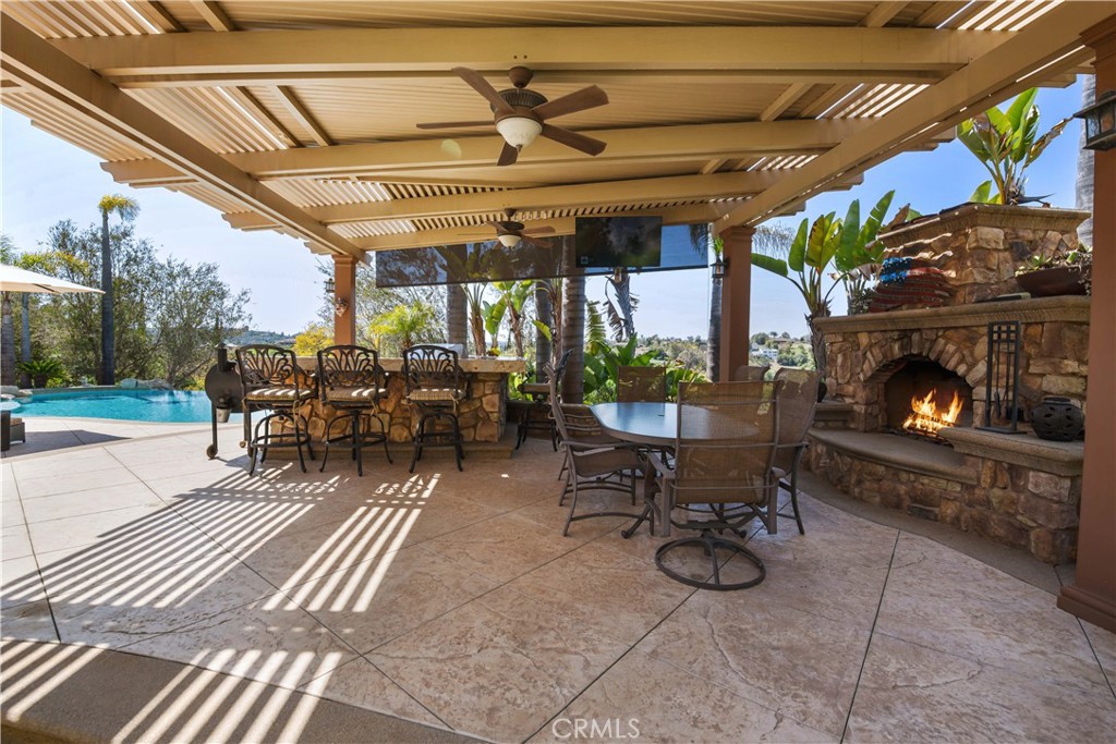 3988 Keri Way