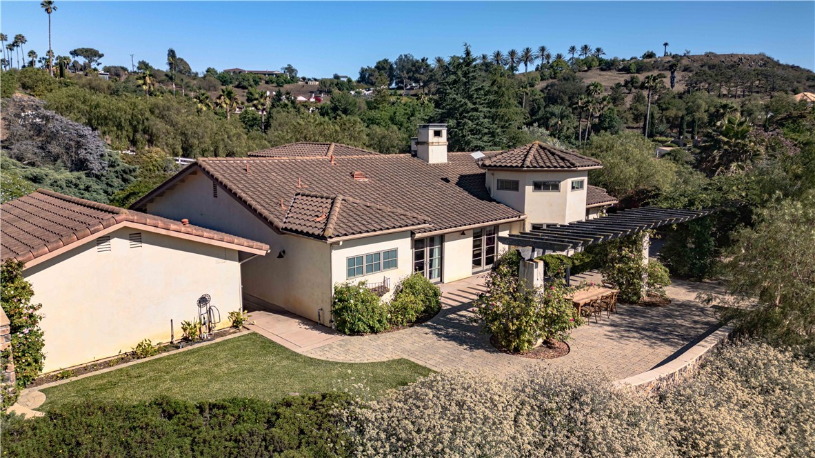 6718 Via De La Reina