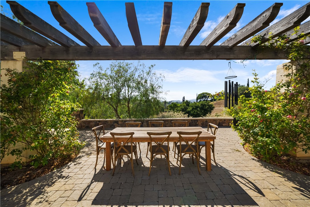 6718 Via De La Reina