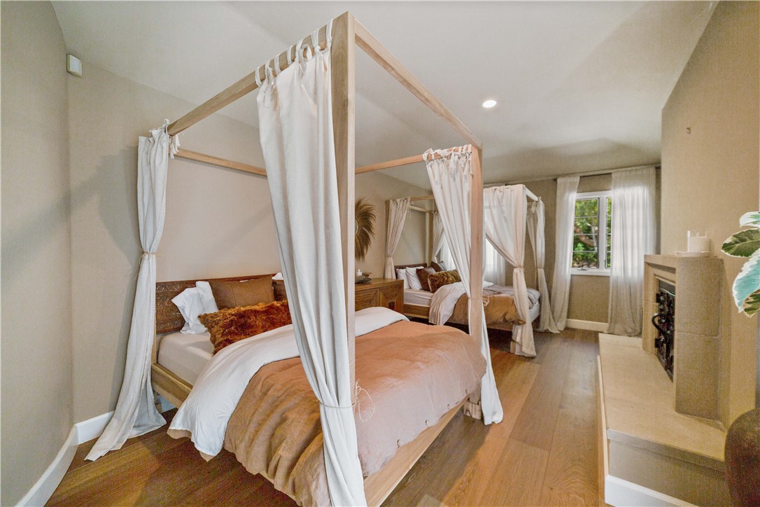 6718 Via De La Reina