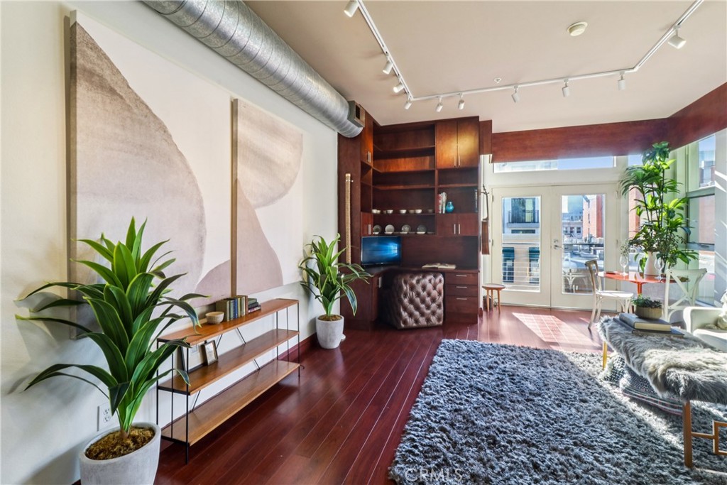 777 6th Avenue 309