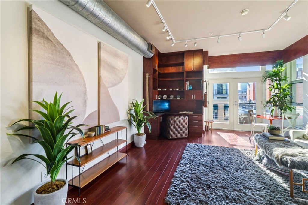 777 6th Avenue 309