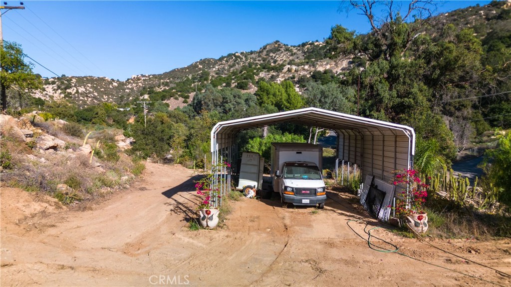 5589 Rainbow Creek Road