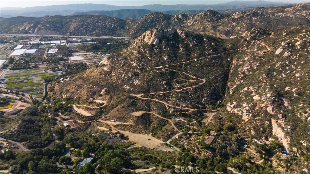 5589 Rainbow Creek Road