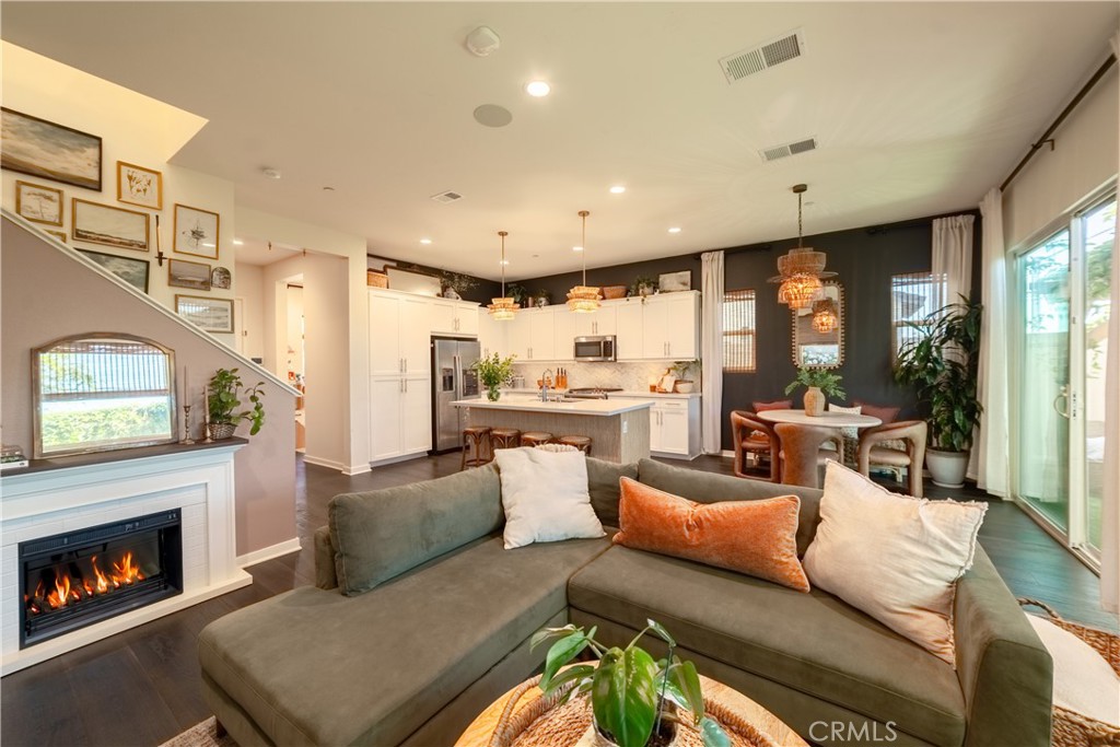 492 Clubhouse