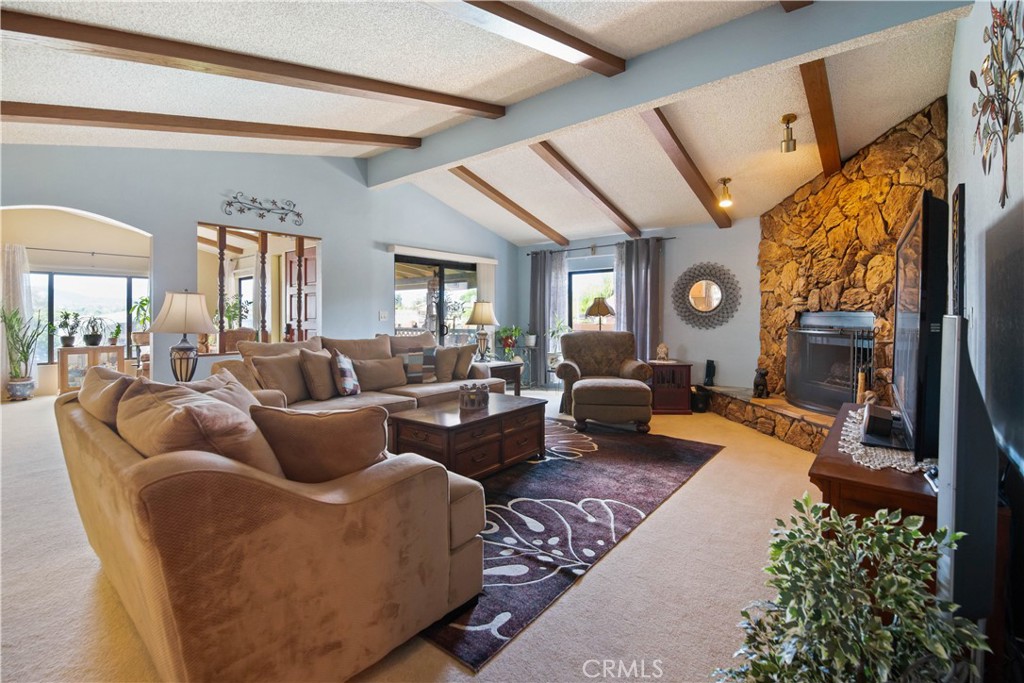 1720 Toyon Glen