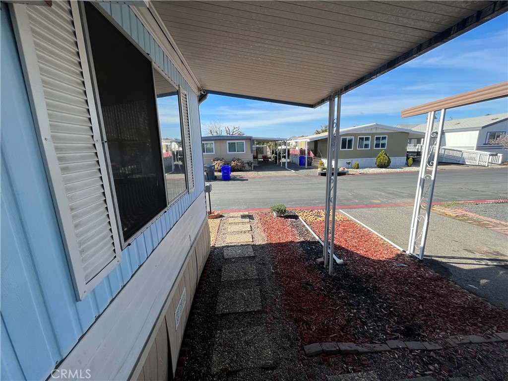 2907 South Santa Fe Avenue 80