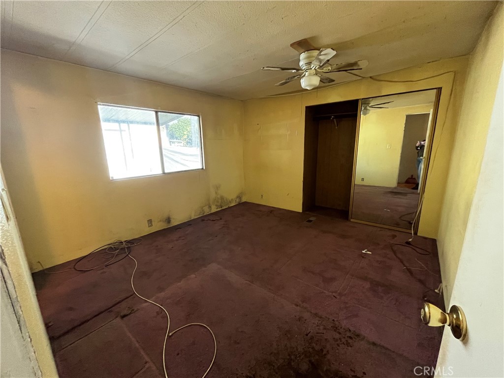 2907 South Santa Fe Avenue 80