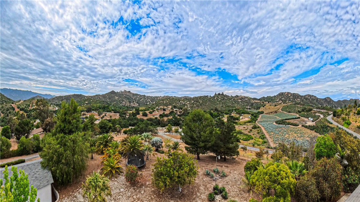 38064 De Luz Road