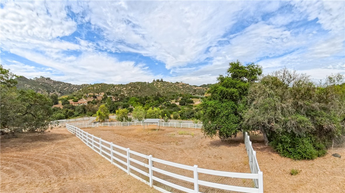 38064 De Luz Road