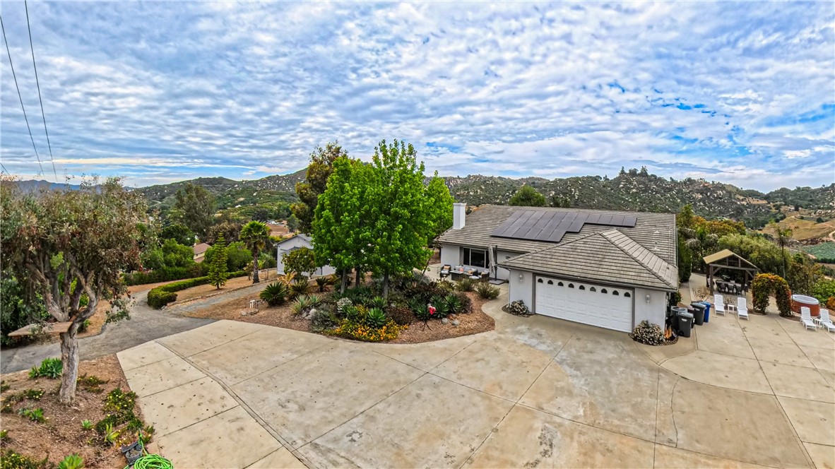 38064 De Luz Road