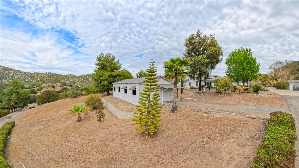 38064 De Luz Road