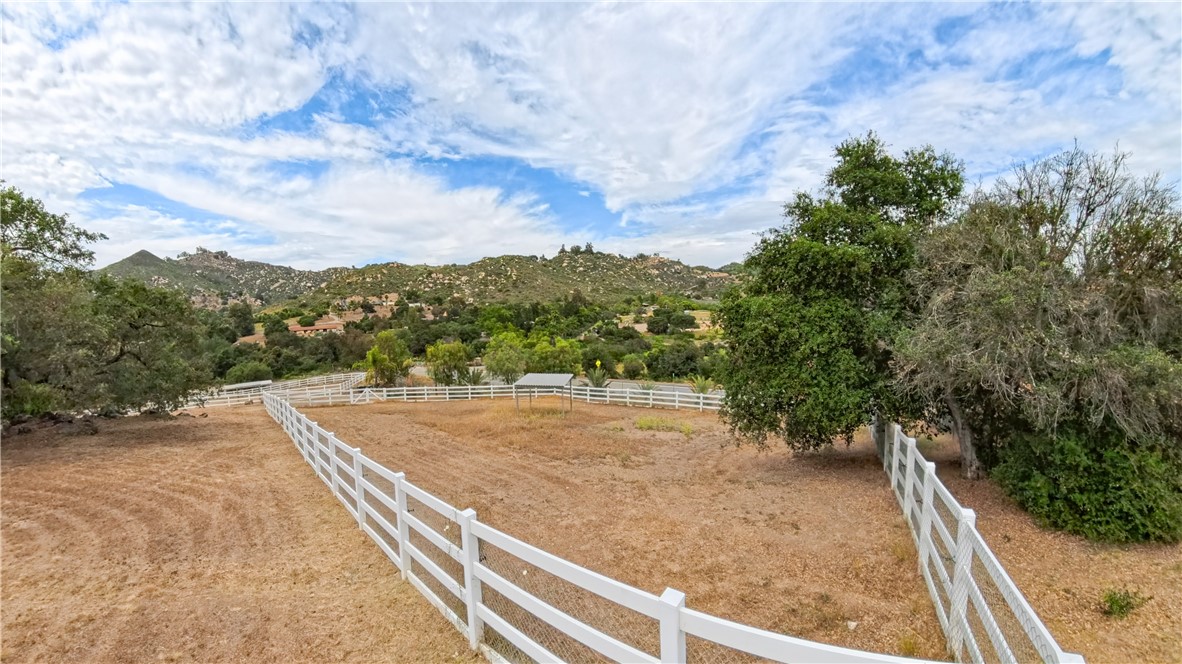 38064 De Luz Road