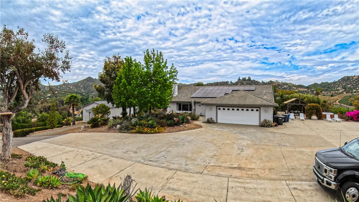 38064 De Luz Road