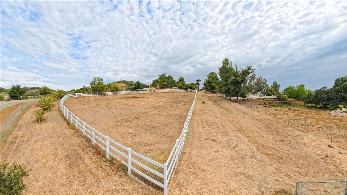38064 De Luz Road