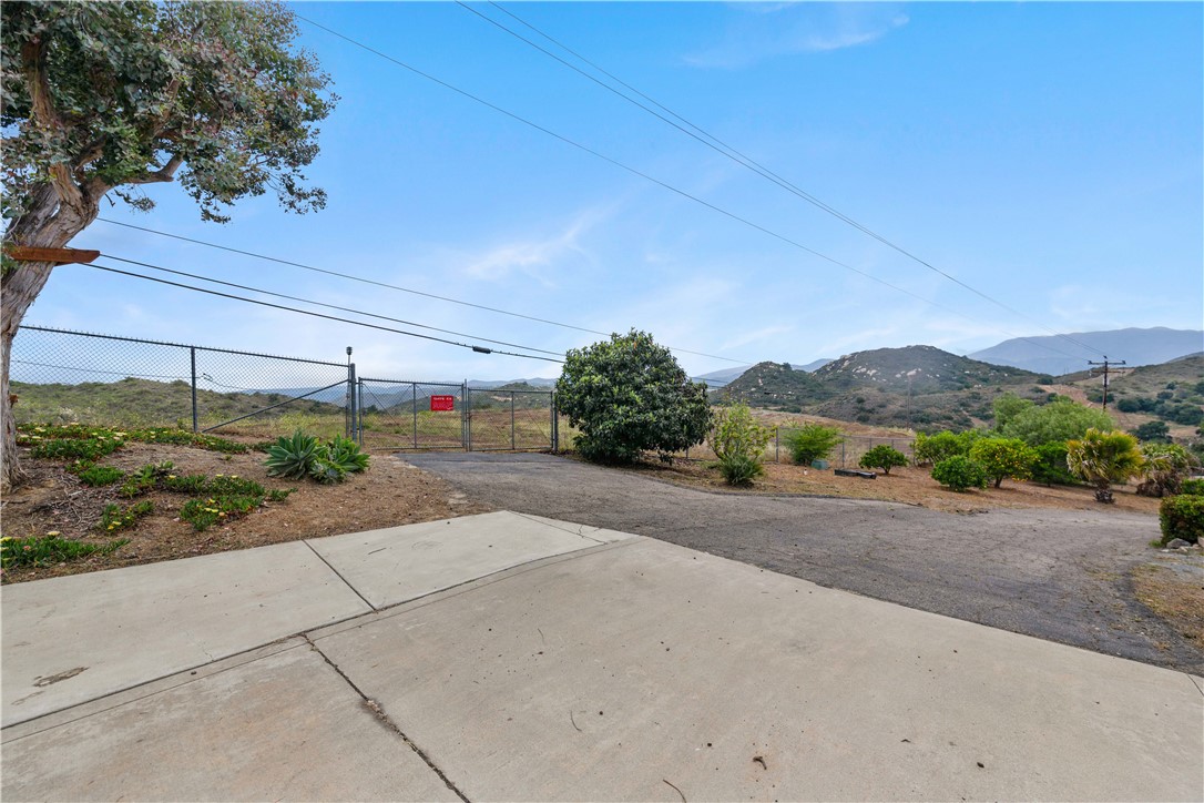 38064 De Luz Road
