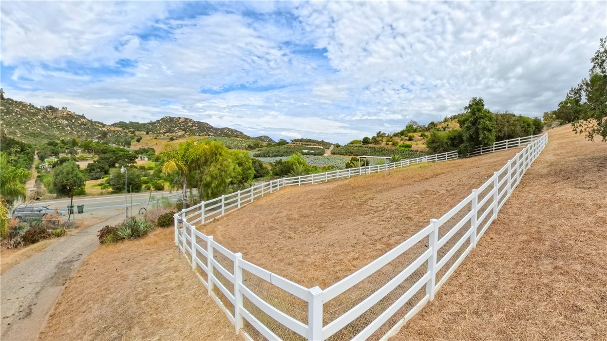 38064 De Luz Road