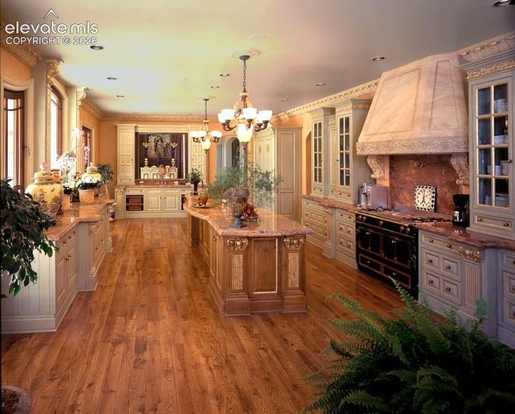 3590 Maison View