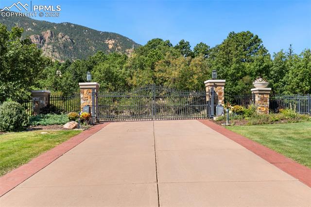 3870 S Club Drive