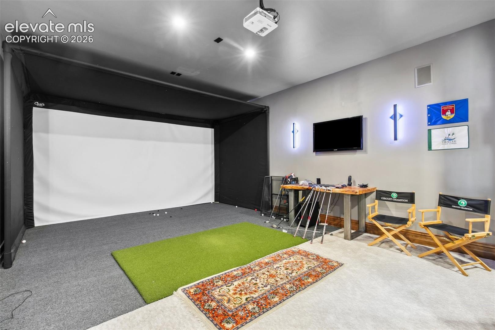 3870 S Club Drive