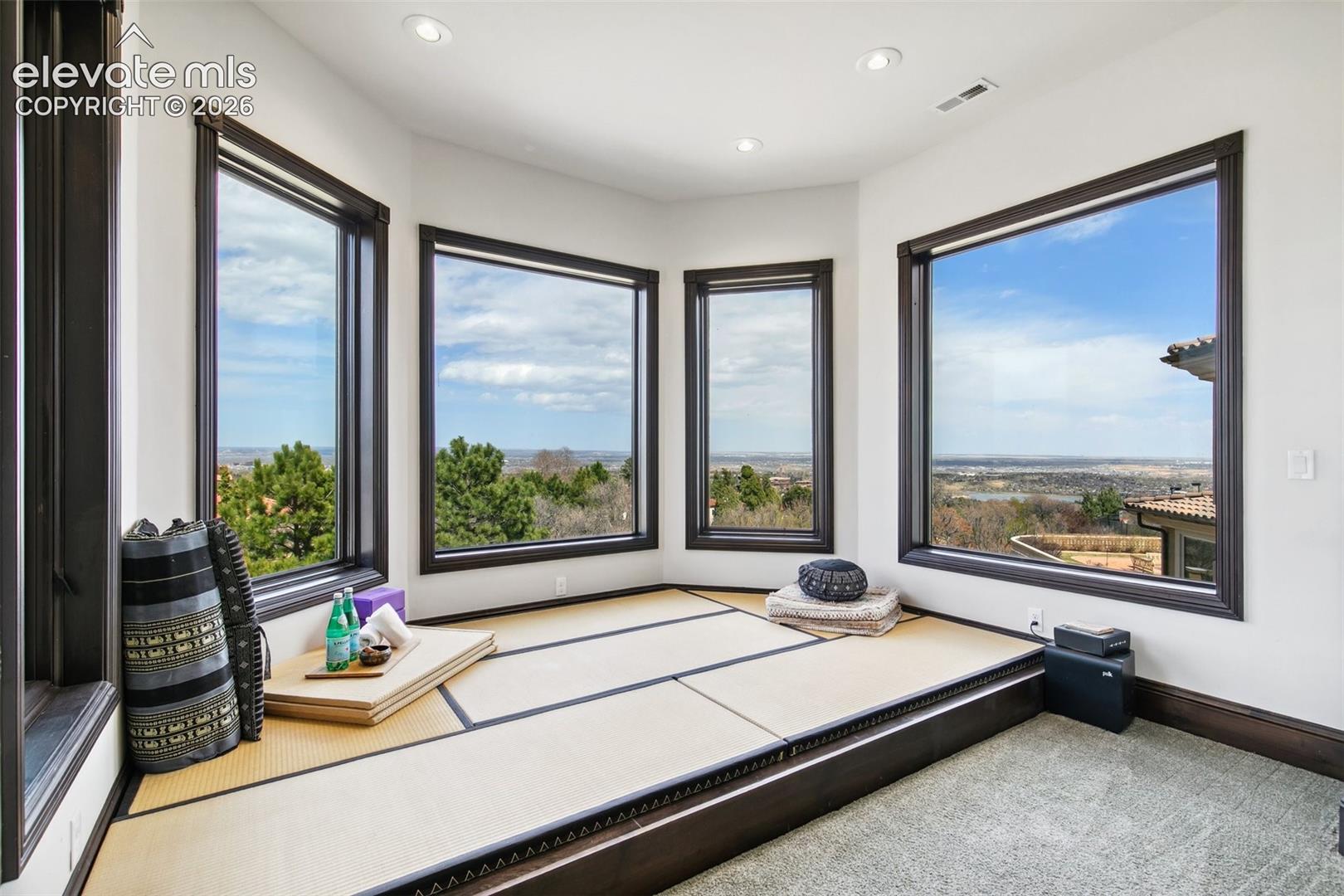 3870 S Club Drive