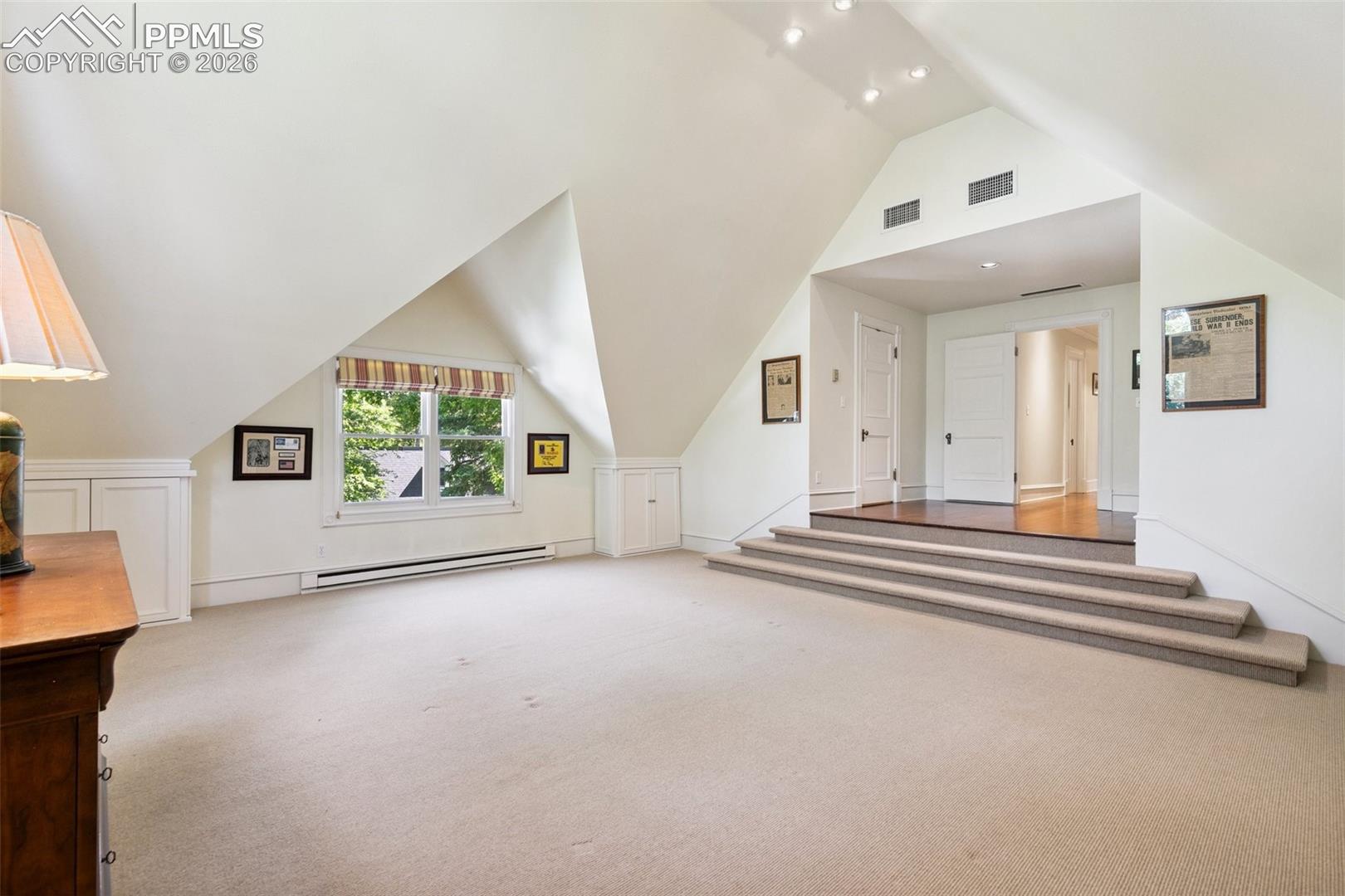 9 Broadmoor Avenue