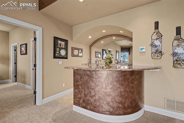 1095 High Lake View