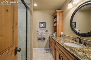 1095 High Lake View