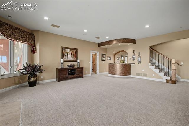 1095 High Lake View