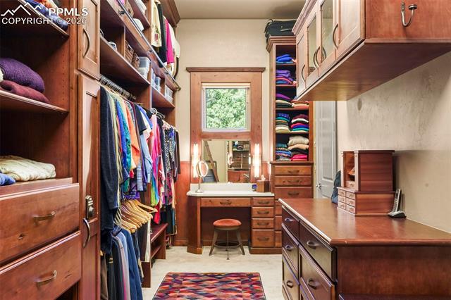 2854 Stratton Forest Heights