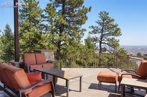 2854 Stratton Forest Heights