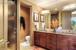 2854 Stratton Forest Heights