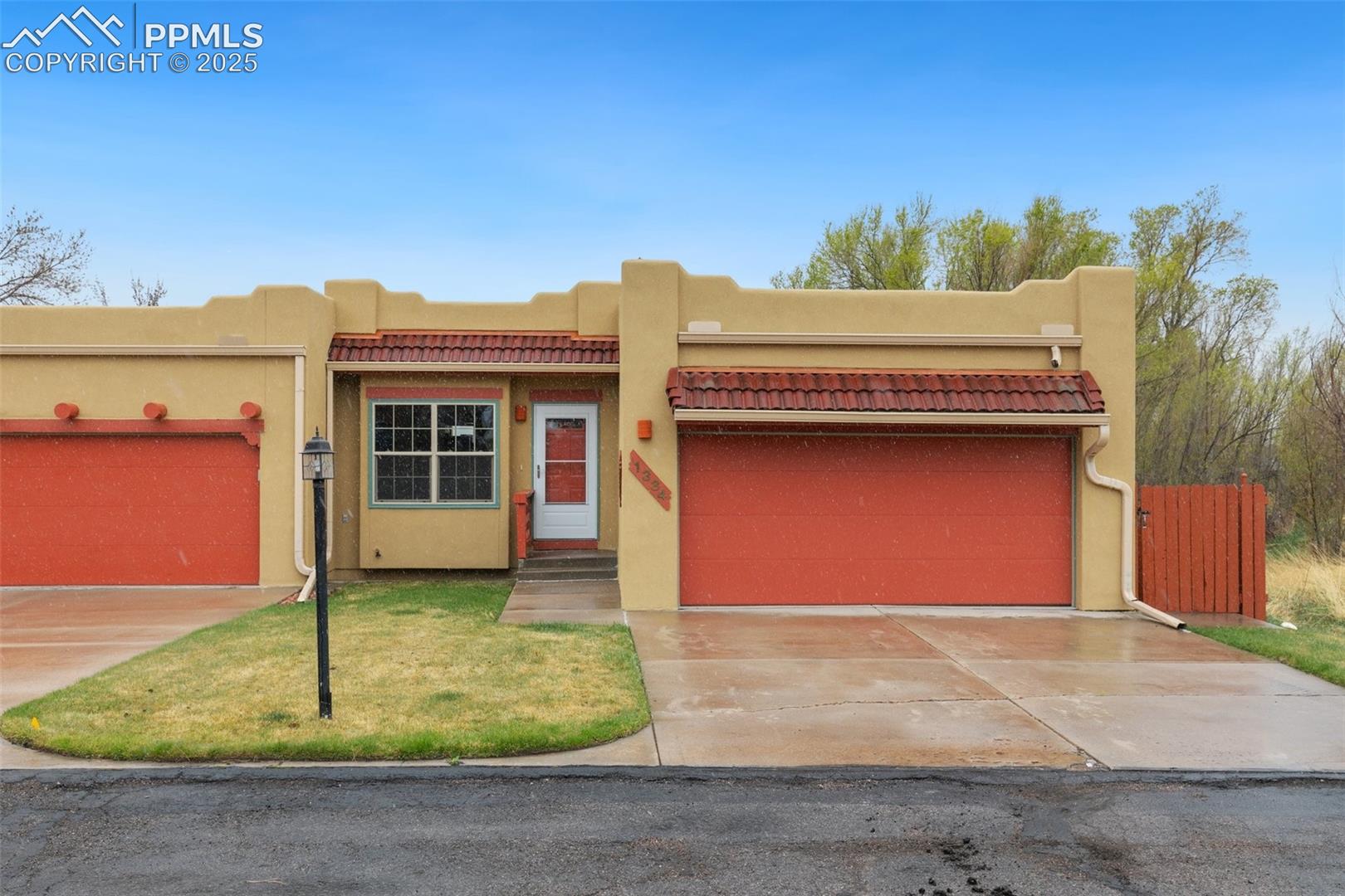 1334 E Parkway Drive