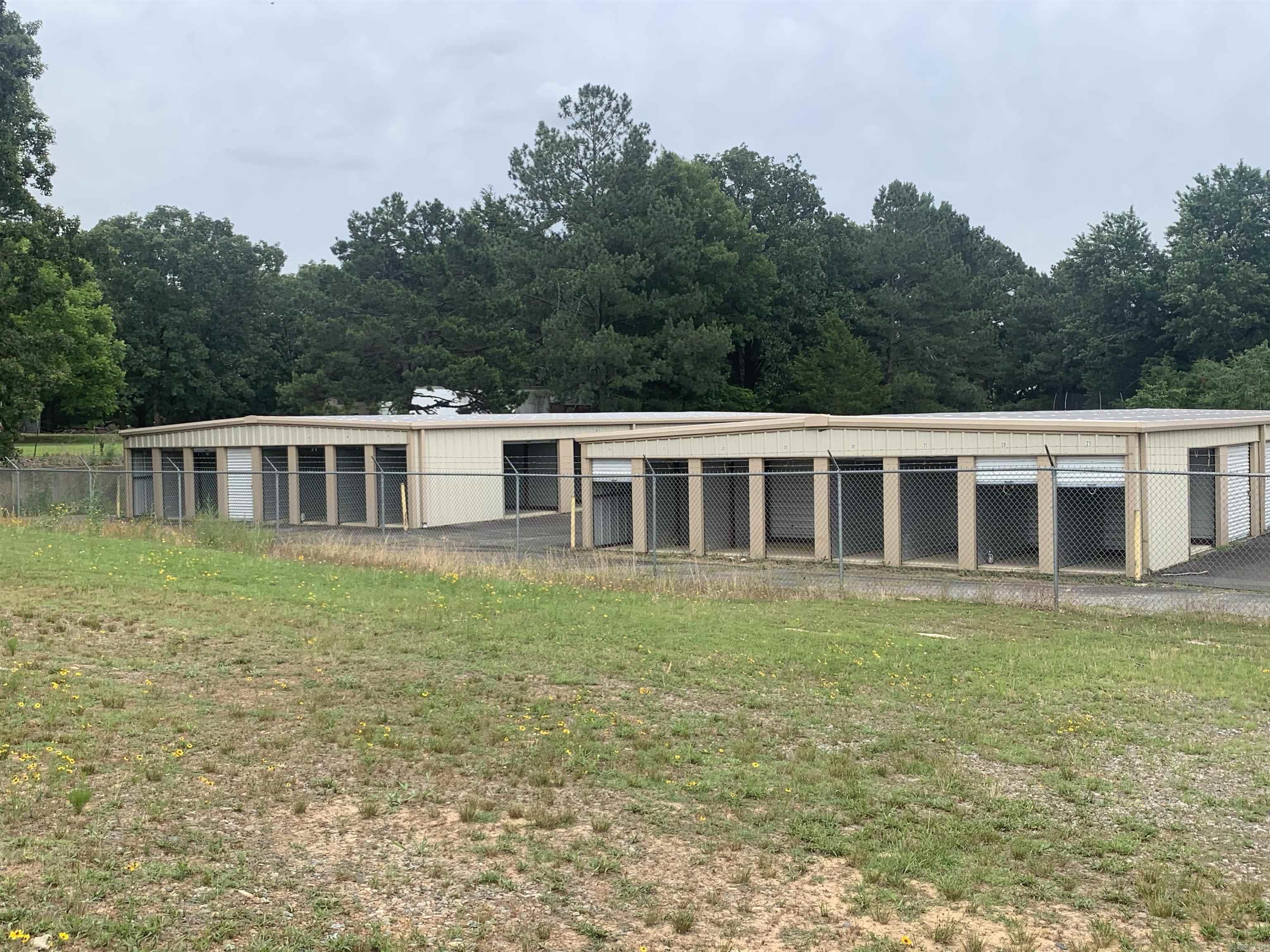 2096 N Hwy 16 Highway