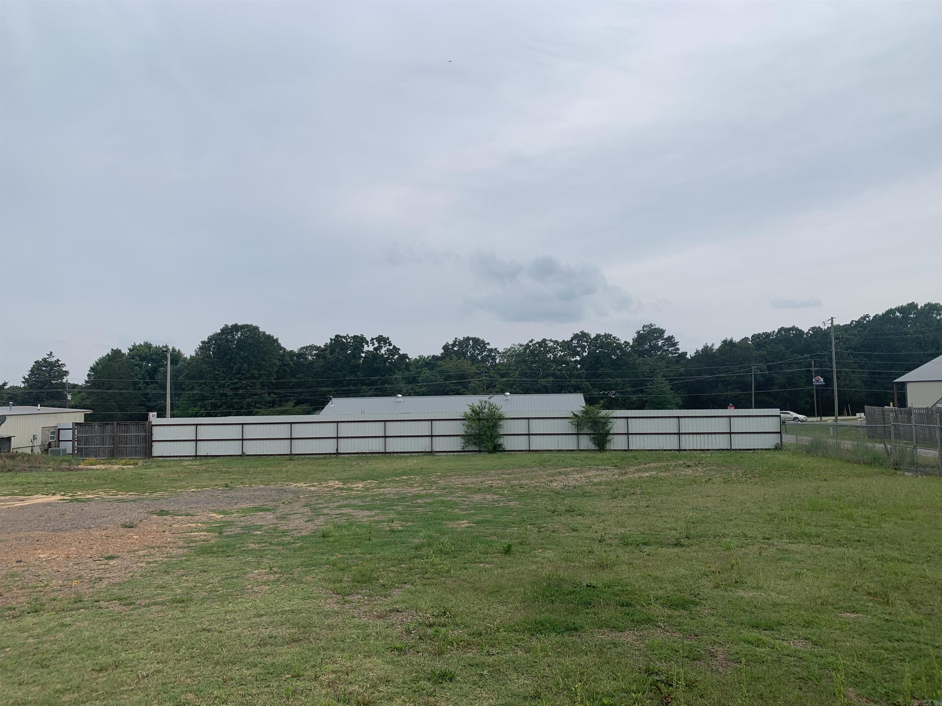 2096 N Hwy 16 Highway