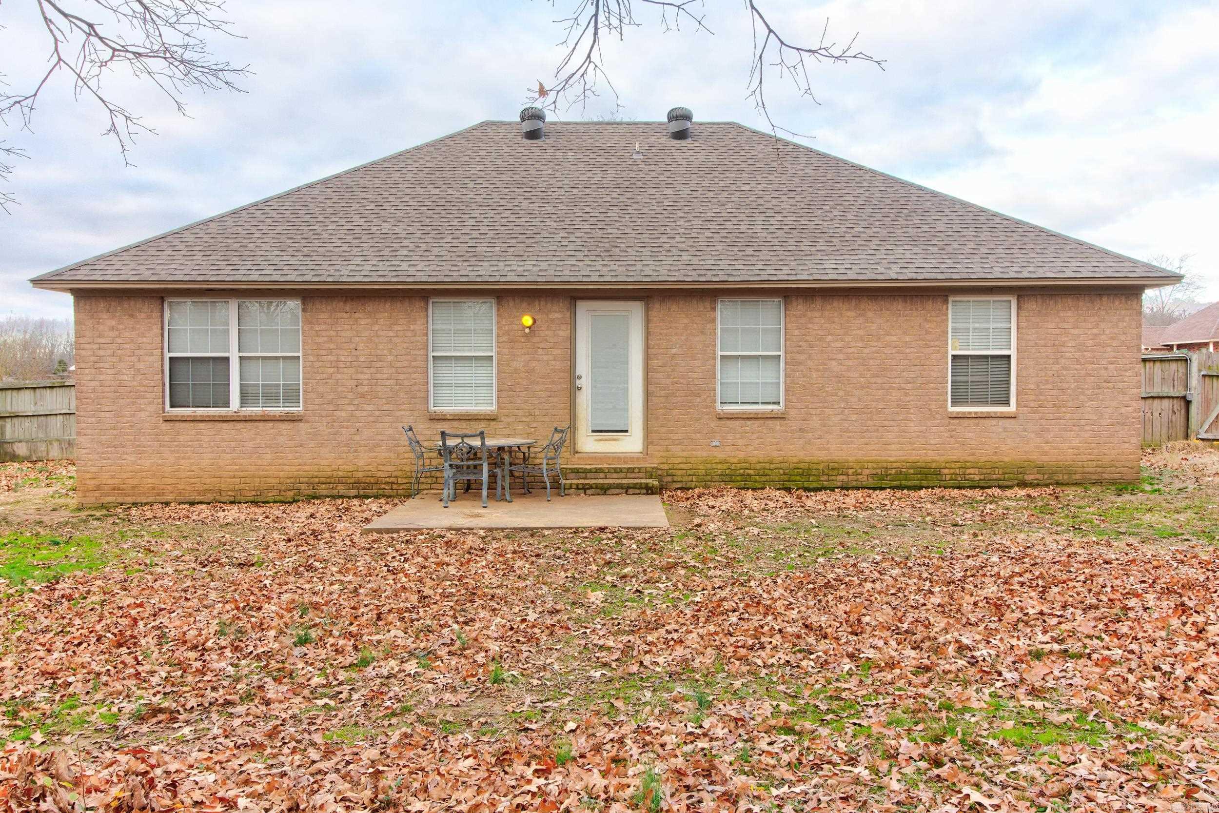 104 Meadowview Cir Circle