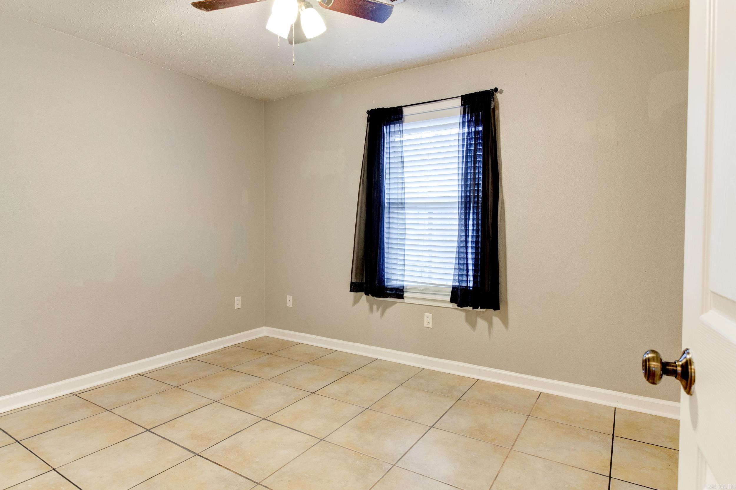 104 Meadowview Cir Circle